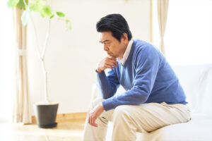 妻を亡くした「ボツイチ」男性——後妻をもらうべきか、諦めるべきか。